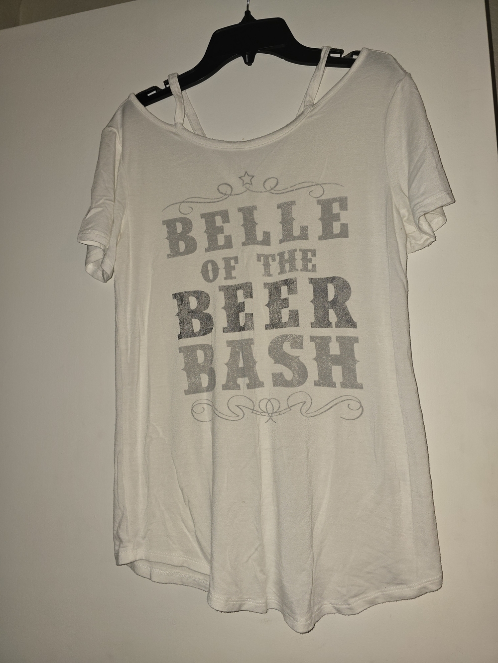 Zoe + Liv White Scoop Neck Tee with Gray 'Belle of the Beer Bash' Graphic